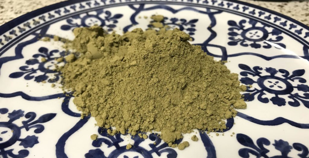 green hulu kratom powder