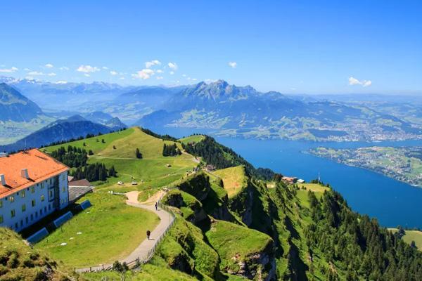 10 ที่เที่ยวสวิตเซอร์แลนด์ เมืองในฝัน สวยงามเหมือนเทพนิยาย - ยอดเขาริกิ (Rigi)