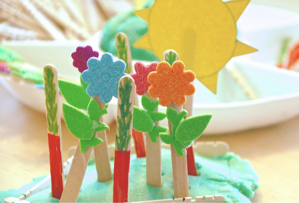 Flower craft with play dough