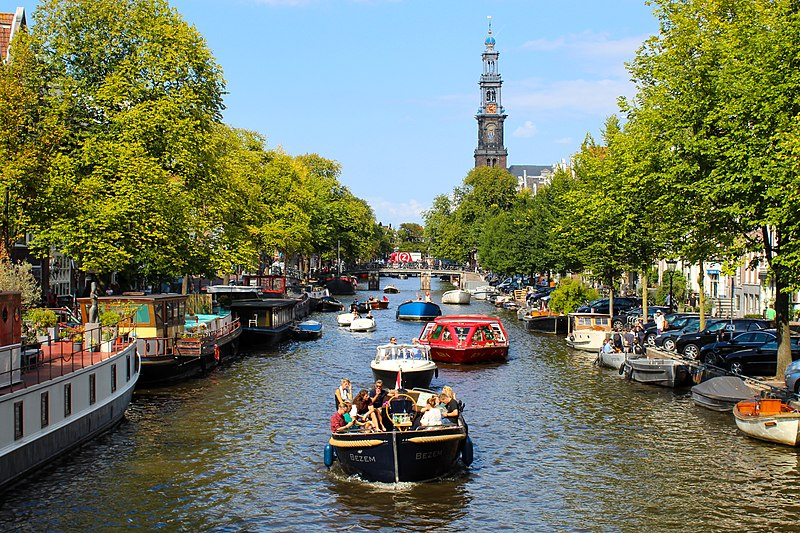 Tour du thuyền Châu Âu - Trải nghiệm du ngoạn trên kênh Amsterdam
