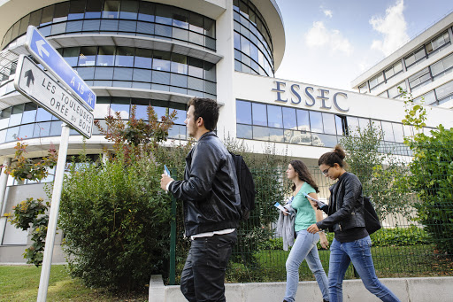 Trường kinh doanh ESSEC (Pháp)