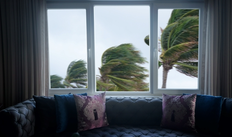 protecting your home from high winds with hurricane windows