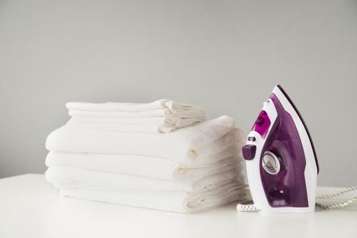 C:\Users\Кристина\Downloads\front-view-pile-towels-with-iron.jpg