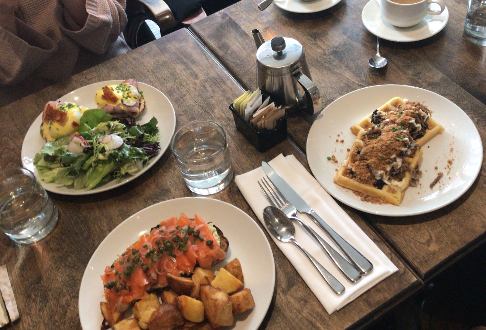 5 Delicious Brunch Spots in Hamilton, Ontario Trips to Uncover