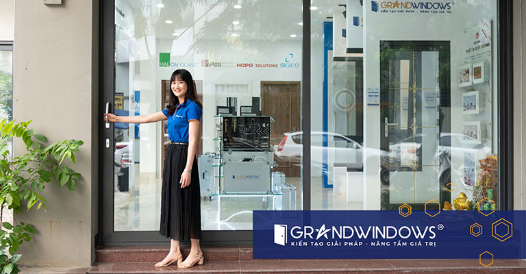 Cửa nhôm kính cường lực đẹp hai cánh thương hiệu Grand Windows