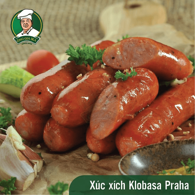 Xúc xích Klobasa Praha được thêm gia vị hạt dổi đặc trưng