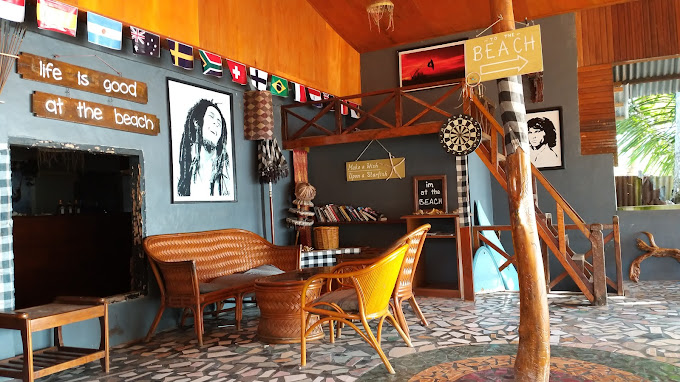 Yangi Beach Cafe