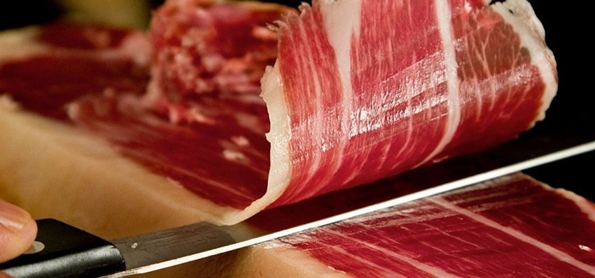 Bật mí cách cắt thịt heo muối Iberico đúng chuẩn chuyên gia siêu đơn giản2
