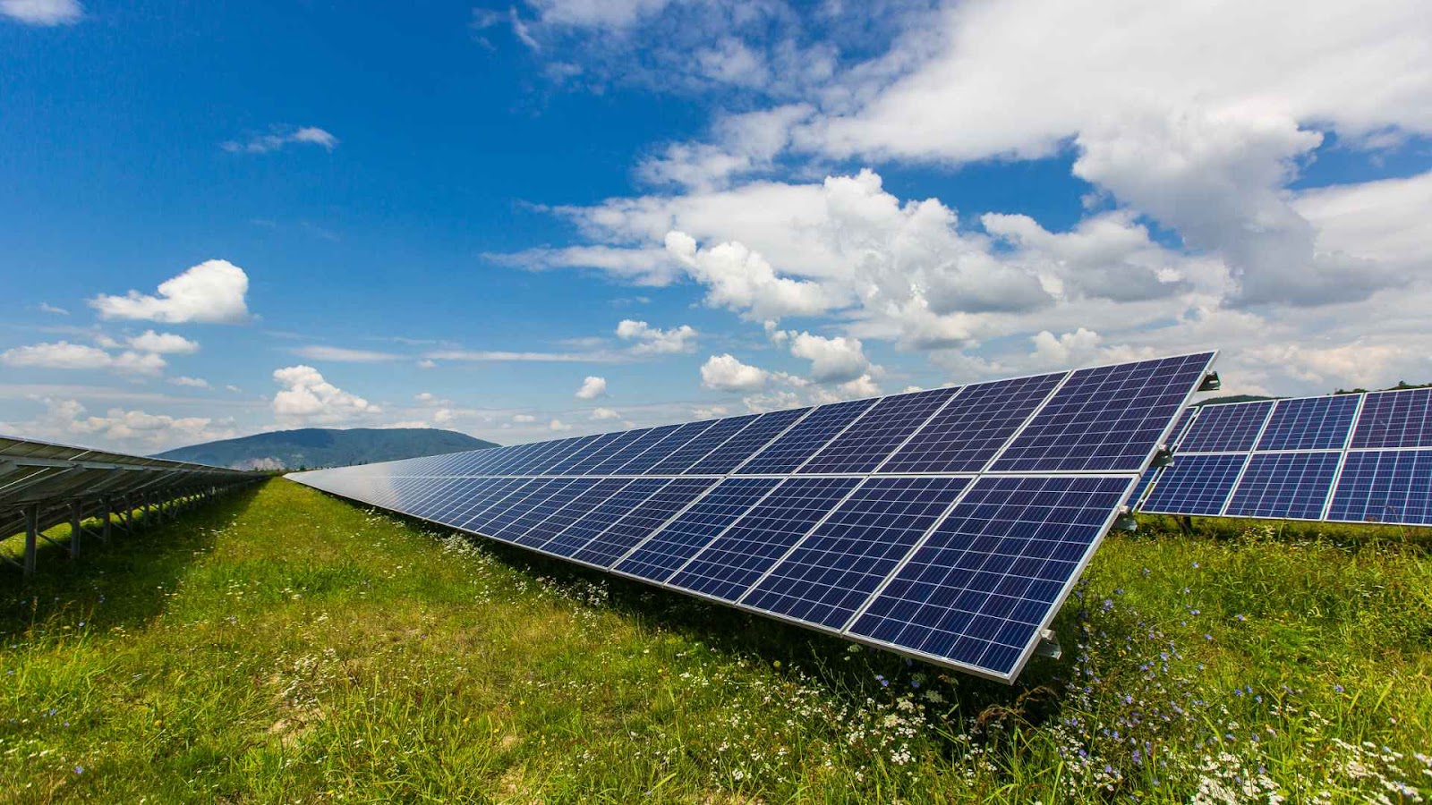 Bagaimana Teknologi Panel Fotovoltaik Bekerja? - Atonergi