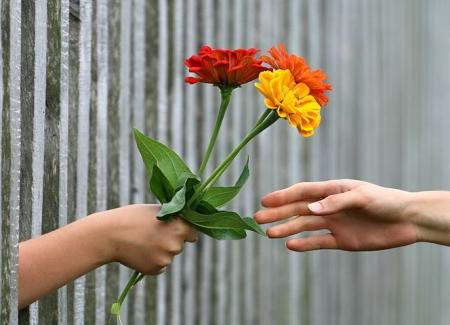 giving-flowers-generosity-450x325