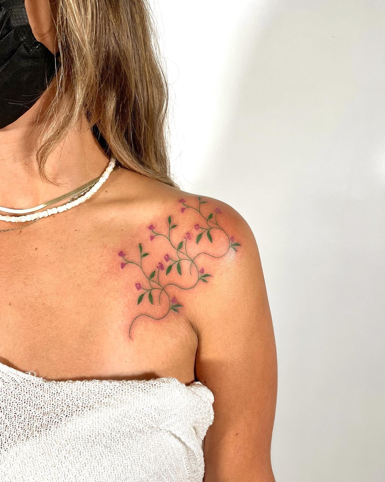 Fineline leaves Classy Shoulder Tattoos Female