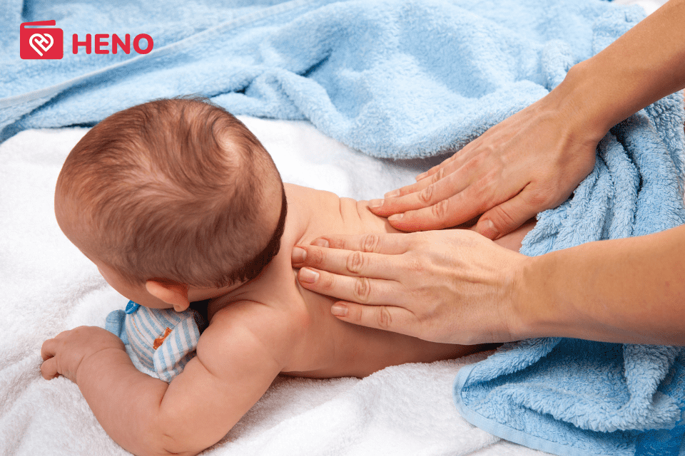 Vỗ ợ hơi cho trẻ sơ sinh là kỹ thuật tốt cho sức khỏe của bé