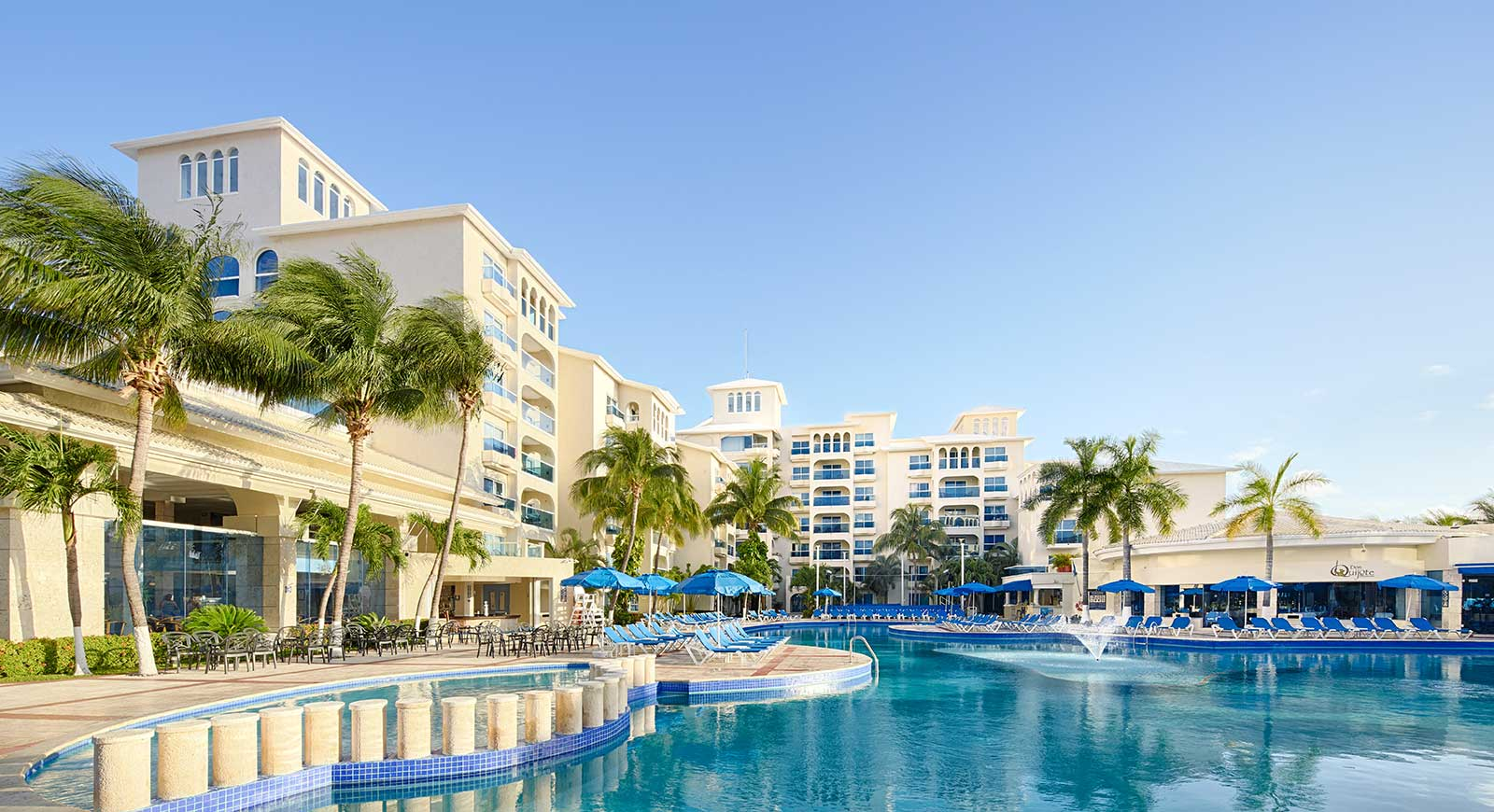 Hotel Occidental Costa Cancún 02