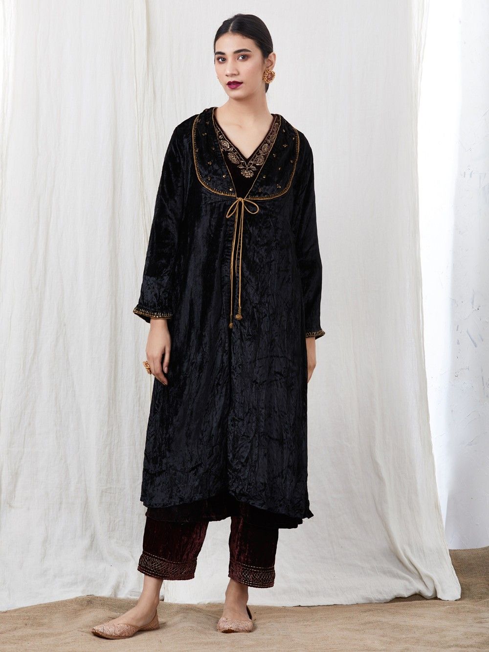 the loom - Wine Embroidered Velvet Kurta