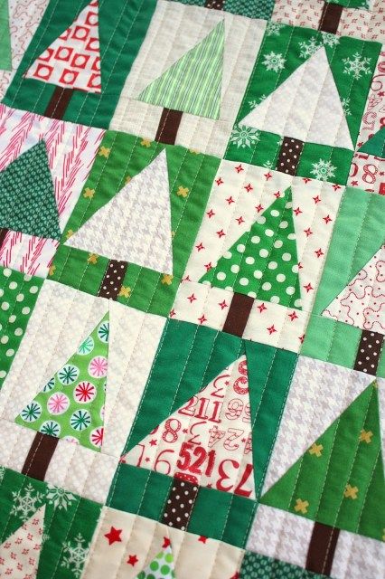  Patchwork Christmas Tree Quilt