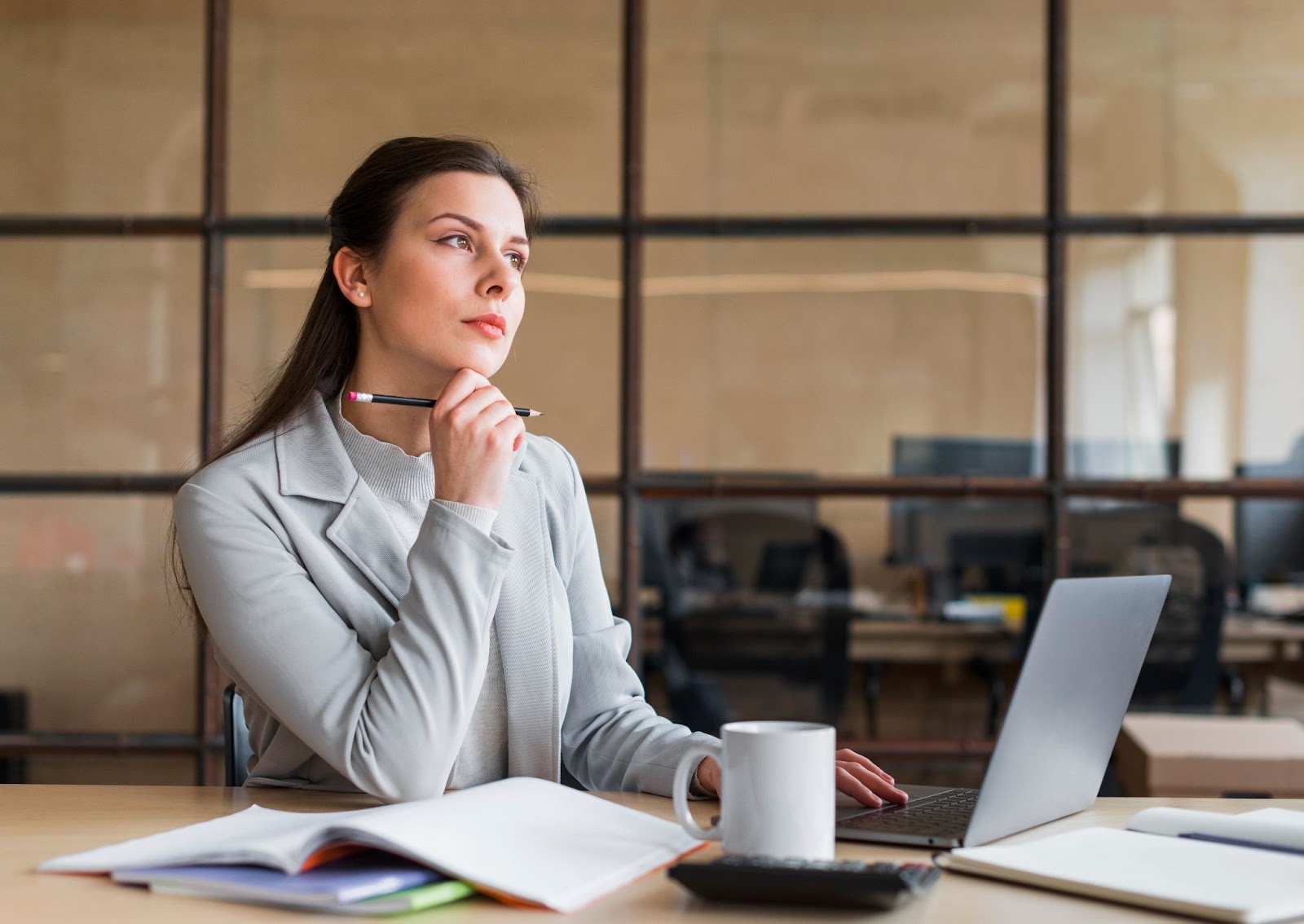 woman-sitting-front-laptop