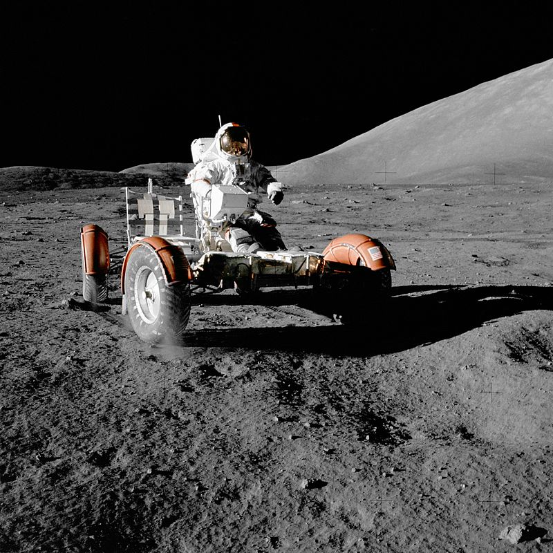 800px-NASA_Apollo_17_Lunar_Roving_Vehicle.jpg