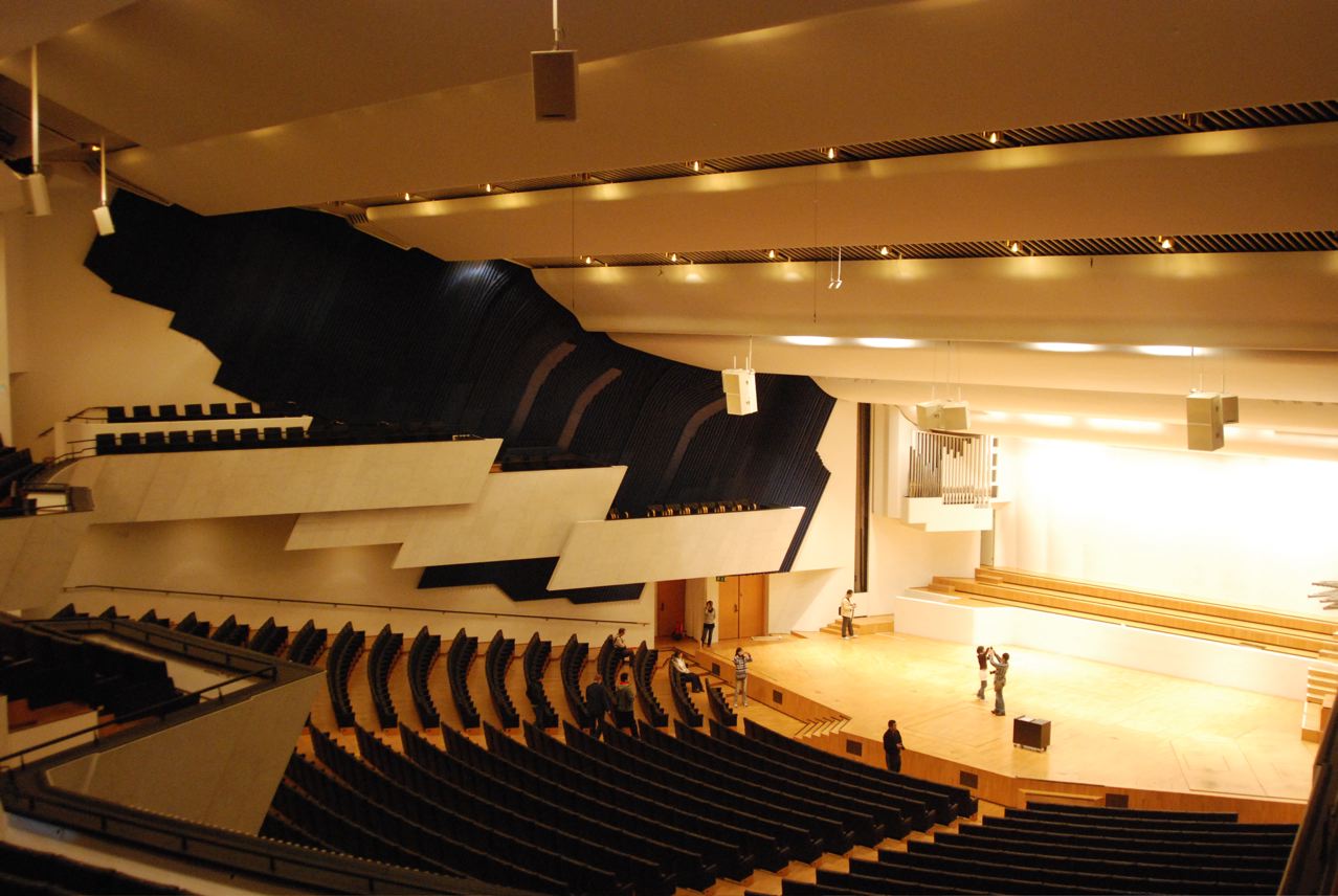 finalanHall2.jpg