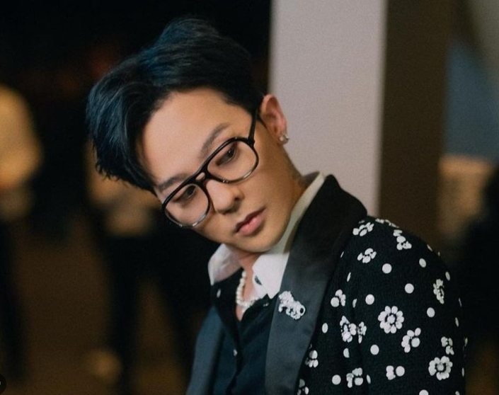 G-Dragon kết thúc hợp đồng YG