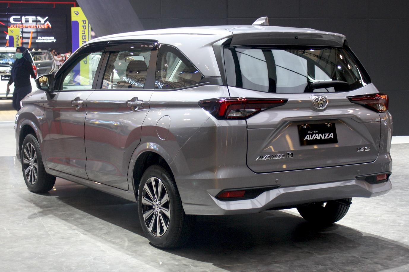 sewa mobil jakarta 