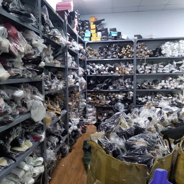 Những kinh nghiệm bán buôn giày thể thao tại Hà Nội cho dân buôn mới