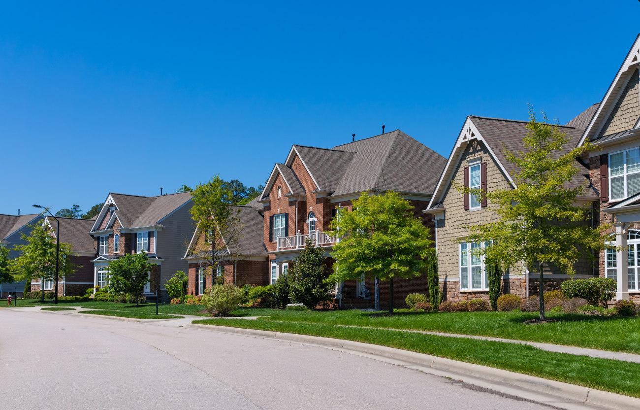 Houses covered by affordable homeowners insurance in Florida.
