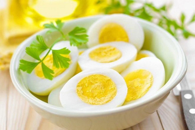 Ăn gì giảm cân sau tết? Trứng luộc