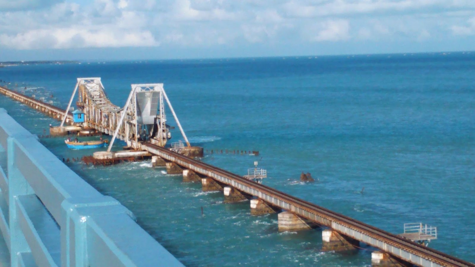 South India itinerary, Pamban Bridge viewed from the Annai Indira Gandhi Road Bridge, Rameshwaram, Tamil Nadu, India