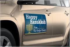 Decorating Your Vehicle For The Holidays