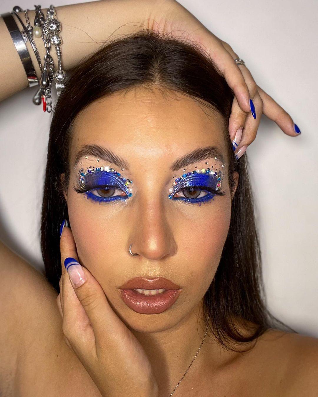 Sapphire Blue Makeup