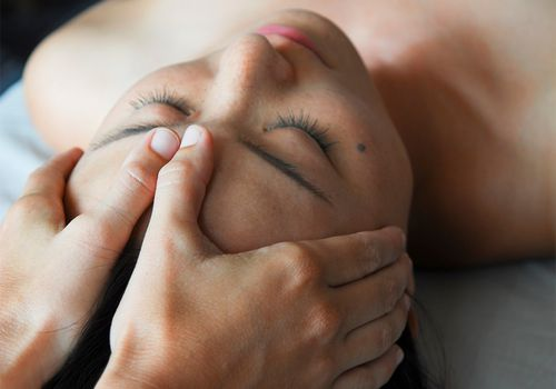 Anne Reith Reiki Training has been highly rated. - Byrdie 
