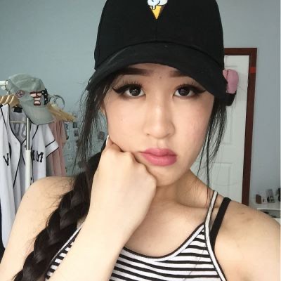 Kyutie: Australian Female YouTuber