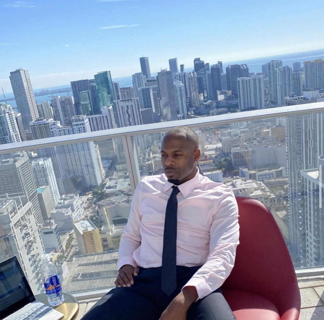 Ex-Athlete Turned Business Owner, William Lefear, invests in a High-End Vacation Rental Company, offering Luxury Short term Rentals around the U.S.