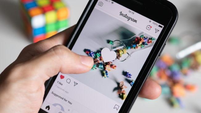Instagram Begins Testing Ads at the Top of Feed With a 'Small Number' of  People