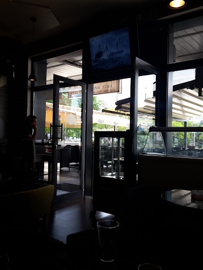 Photos of Pause caffe