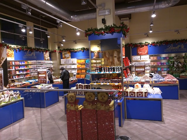 Outlet Citta' Sant'Angelo Village