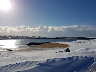 Photos of Nauth&oacute;lsv&iacute;k Beach