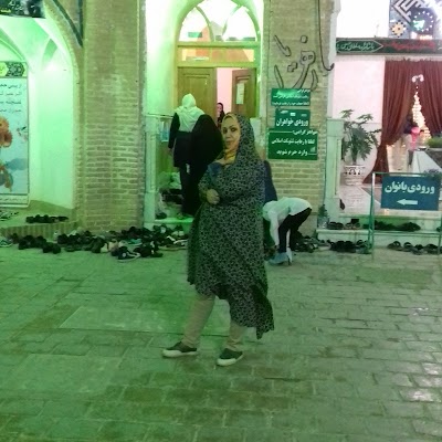 Photos of King Hussein shrine Natanz
