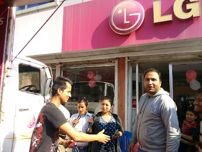 Photos of LG Showroom