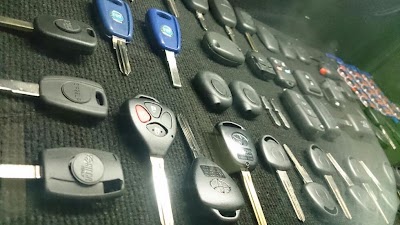 Photos of Cerrajeria & Herrajes: Su Seguridad