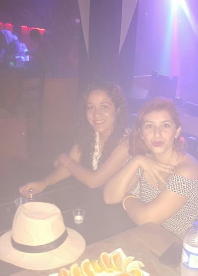bar