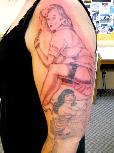 Photos of Inkubus Tattoo