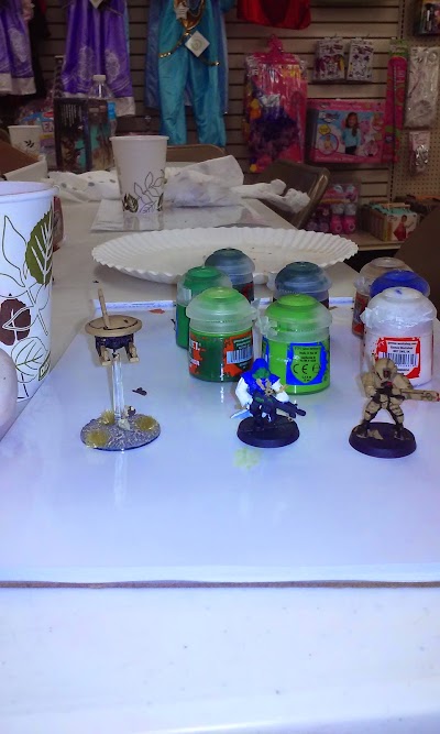 Photos of Toy House & Baby Too