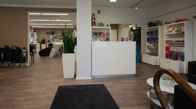Photos of Salon Inkeri Savola