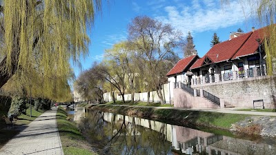 Photos of Nagyboldogasszony R&oacute;mai Katolikus Templom