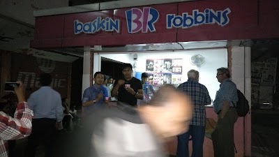 Photos of Baskin Robbins
