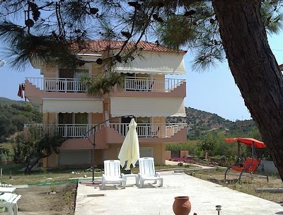 Photos of Toroni Bay Studios