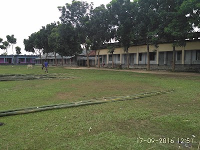 Photos of Kushaldangi high school.