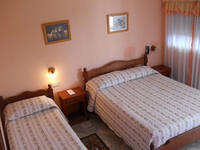 Photos of Dennisse Hotel