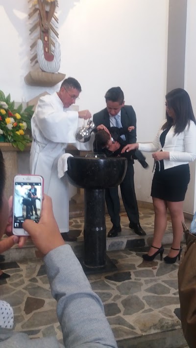 Photos of Iglesia San Wenceslao
